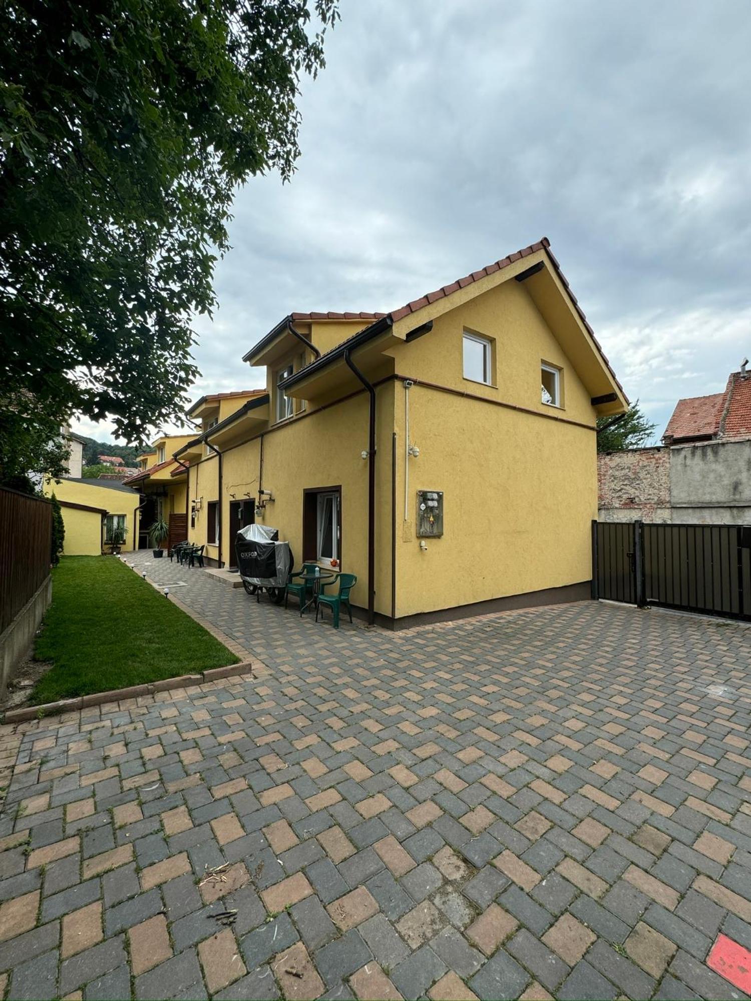 Apartamente De Inchiriat Lucky House Брашов Экстерьер фото