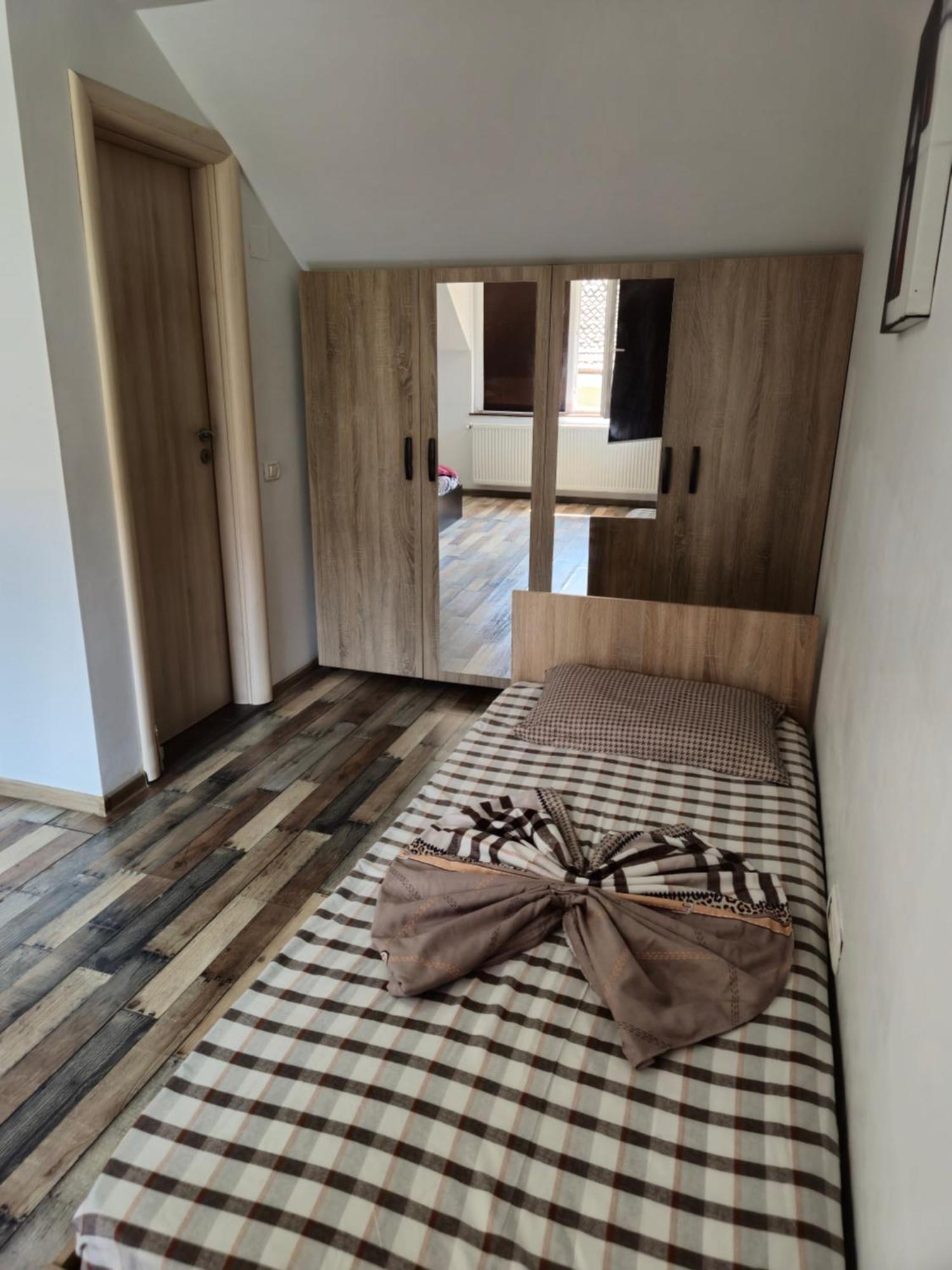Apartamente De Inchiriat Lucky House Брашов Экстерьер фото